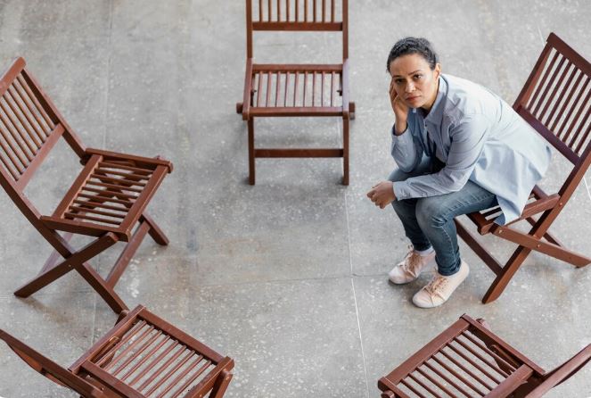 Why People Who “Understand Their Trauma” Still Feel Stuck