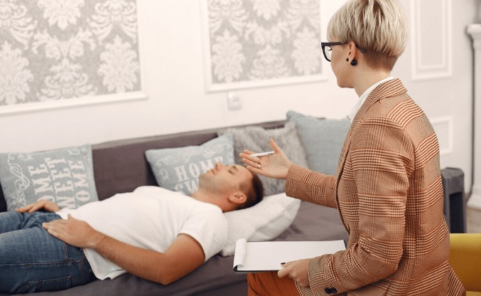 Are SSRIs Causing Emotional Numbness? What UK Psychiatrists Are Seeing in 2026