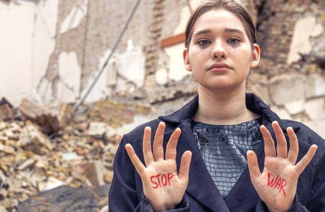 The Iran Ceasefire Collapsed — And So Did the Nation's Hope. A Therapist Explains Why That Matters