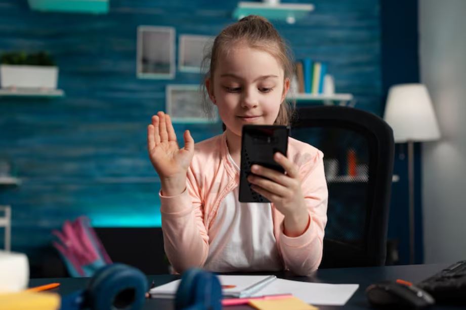 The TikTok Therapy Effect: Are Children Performing Mental Illness or Experiencing It?
