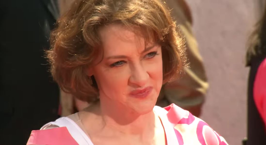 Joan Cusack's Illness - What the Actress Has Never Publicly Said About Her Health - Private Therapy Clinics