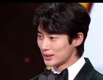 byeon woo-seok plastic surgery